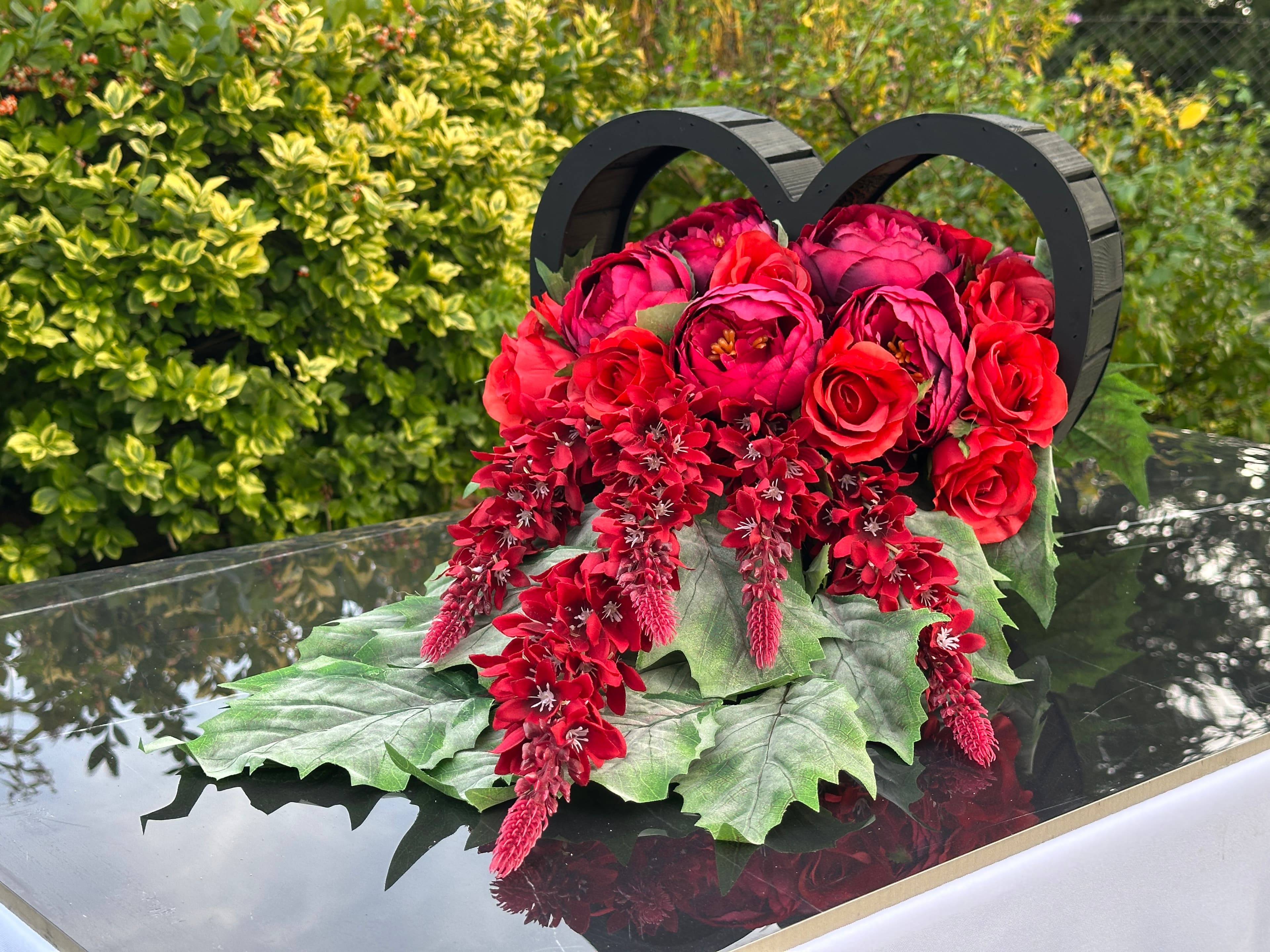 <font color="#ffffff">Kompozycje kwiatowe</font>